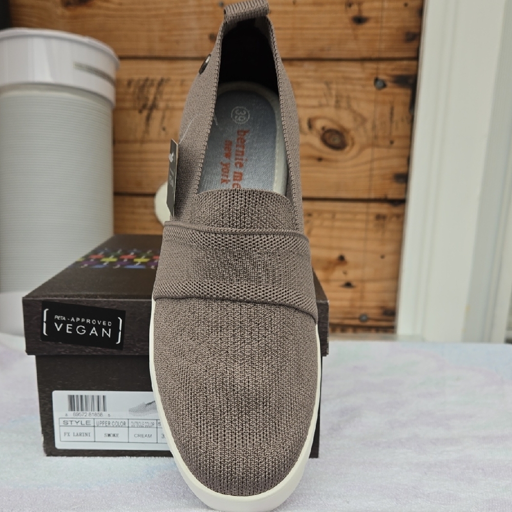 Bernie Mev Vegan Taupe Slip-On Shoes Size 8